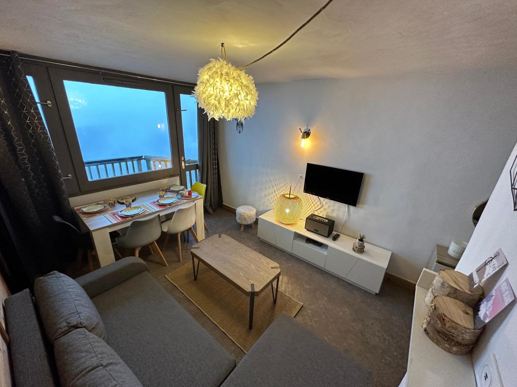 Apartment Paquebot Des Neiges - 4 Personnes - Vue Mont Blanc La Plagne